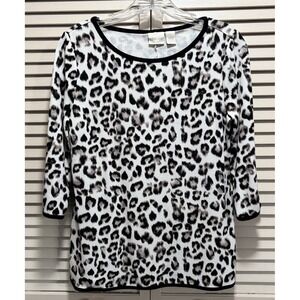 Chico's Cheetah Blk/White 3/4 Sleeve Blouse Size 0 Round‎ Neck Trending In style
